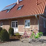 Ostsee-wellnesslandhaus Mit Sauna, Jacuzzi, Innenwhirlpool *